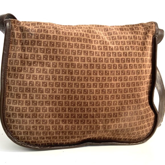 Vintage Original Fendi Suede and Leather Monogram Shoulder Bag 1980’s - Picture 4 of 11